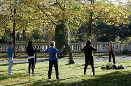 Selbsthypnose im Park - die Wirkungen von Hypnose und Natur in idealer Kombination